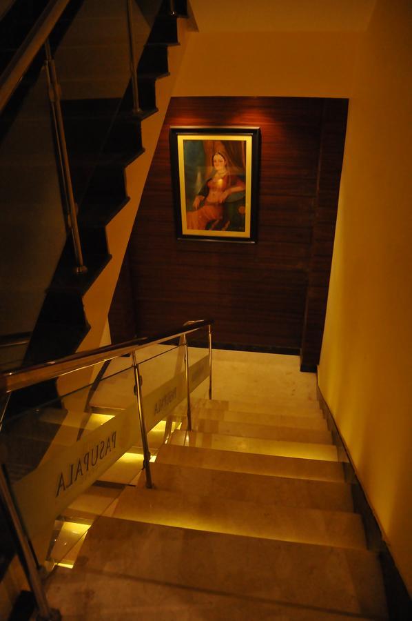 أنانتابور Hotel Pasupala Grand المظهر الخارجي الصورة